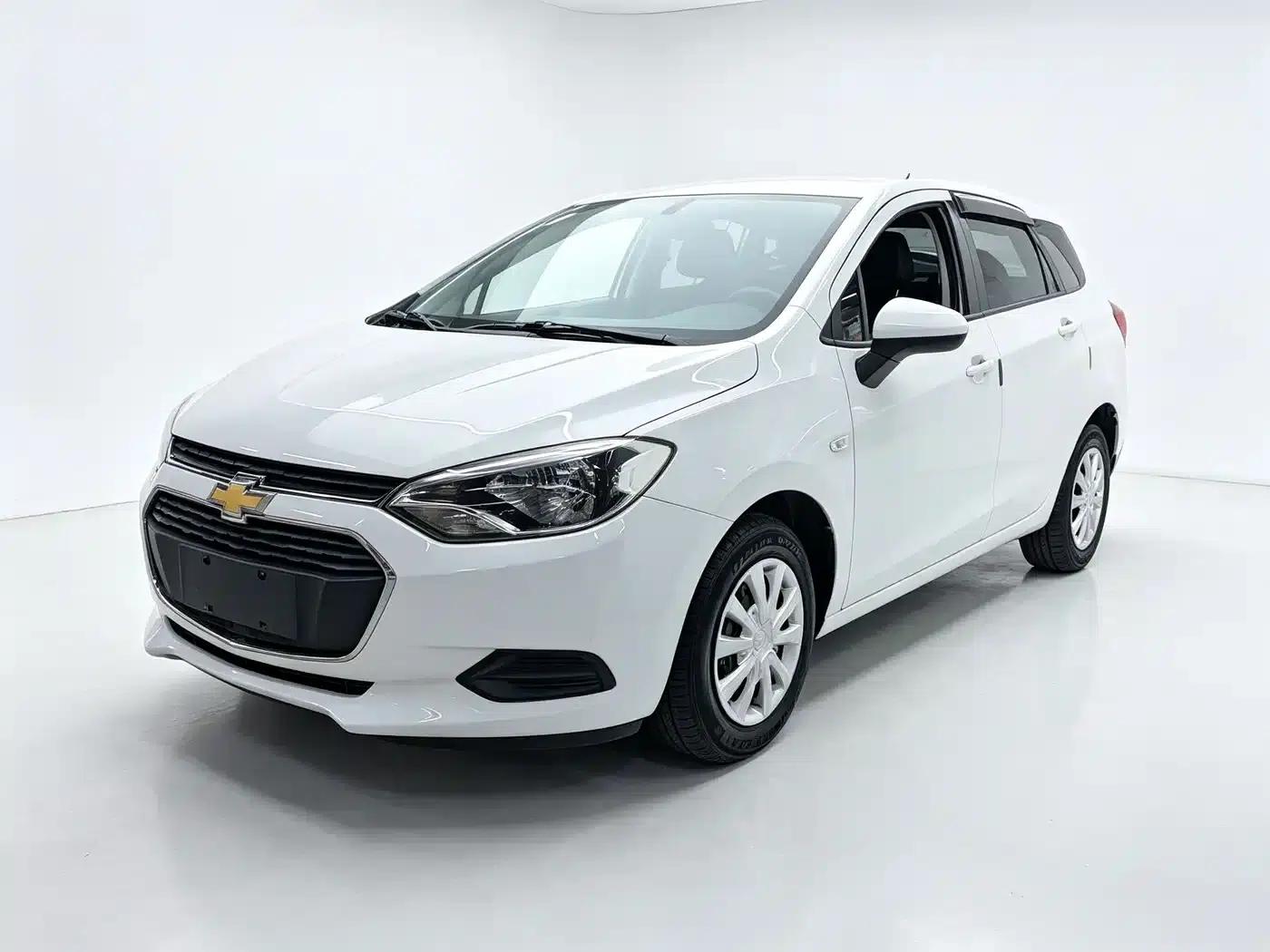 Chevrolet Aveo RV 2016 1.5L Manual Comfort Edition — миниатюра 2
