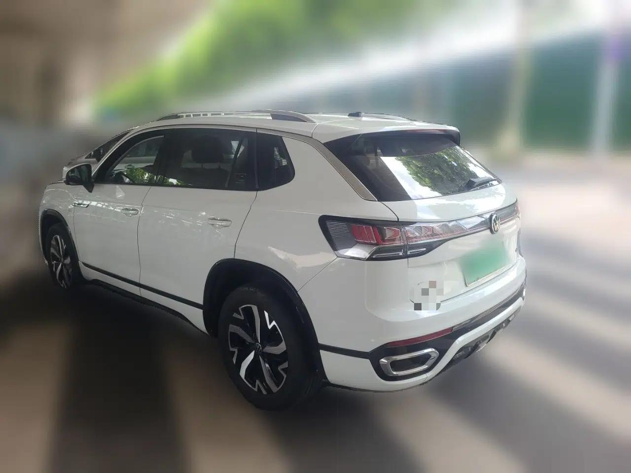 Volkswagen Tayron GTE Plug-in Hybrid 2023 280TSI Luxury Plus Advanced Edition — миниатюра 4