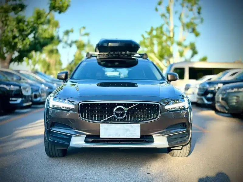 2017 Volvo V90 Cross Country T5 AWD Smart Edition — миниатюра 2