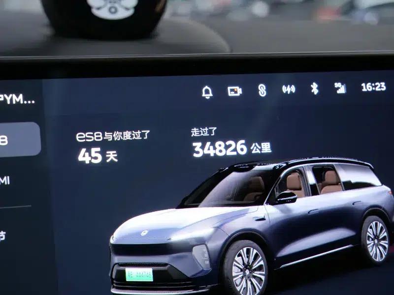 NIO ES8 2023 75kWh Executive Edition — миниатюра 8