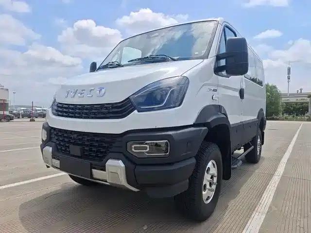 Iveco OB 2025 Mountain & Sea 3.0T Off-Road Passenger Vehicle (Automatic Short Wheelbase)