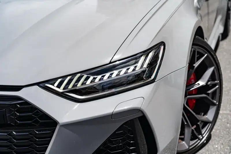 2022 Audi RS 6 RS 6 4.0T Avant — миниатюра 5