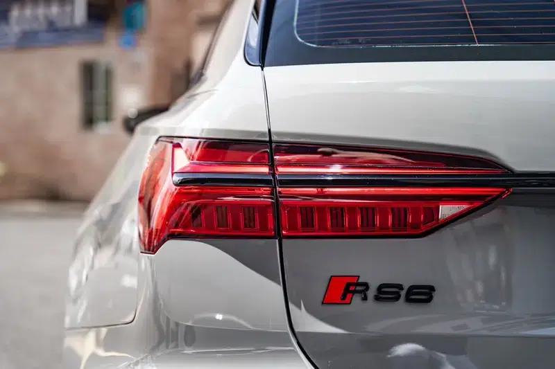 2022 Audi RS 6 RS 6 4.0T Avant — миниатюра 6