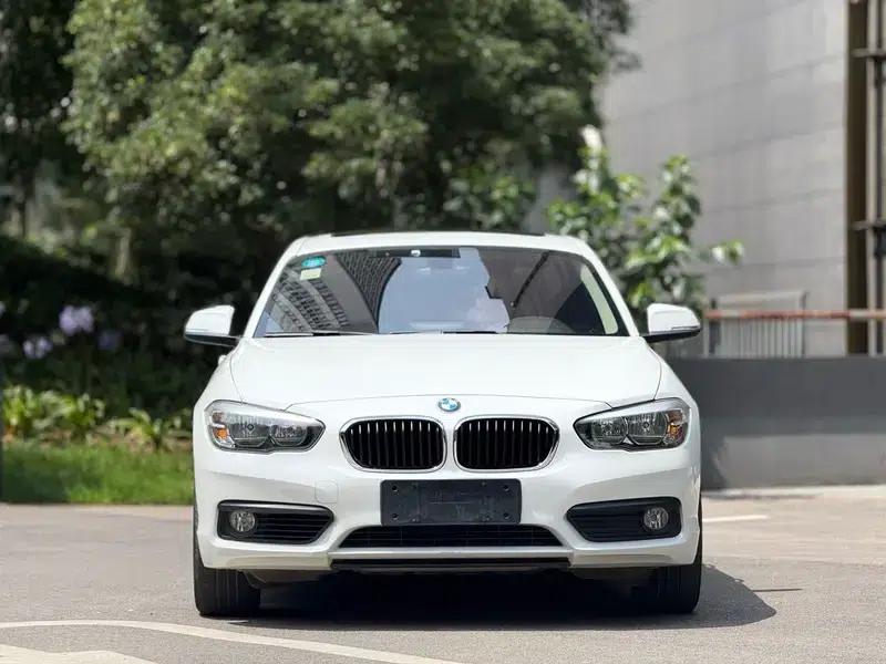 BMW 1 Series (Imported) 2018 118i Leading Edition — миниатюра 2
