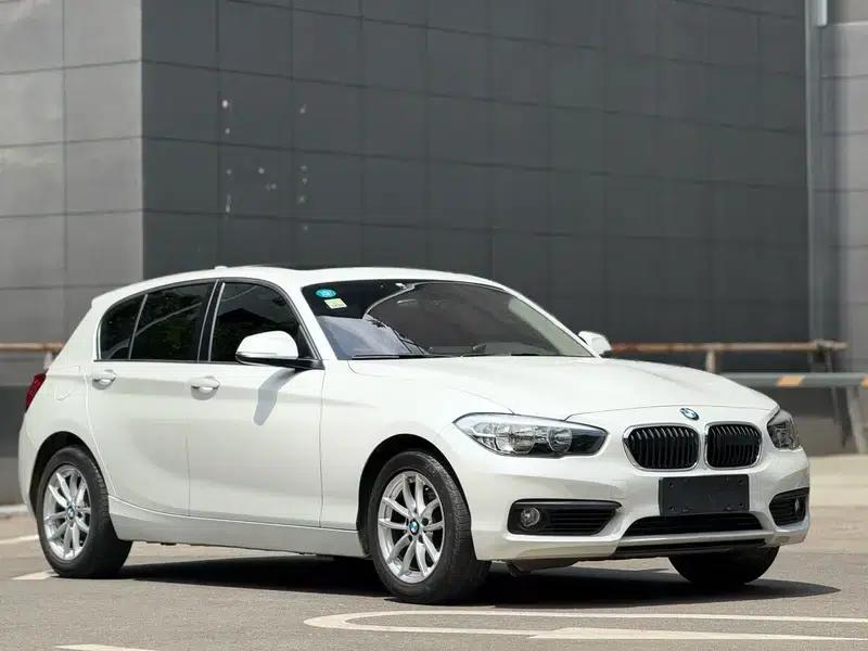 BMW 1 Series (Imported) 2018 118i Leading Edition — миниатюра 3