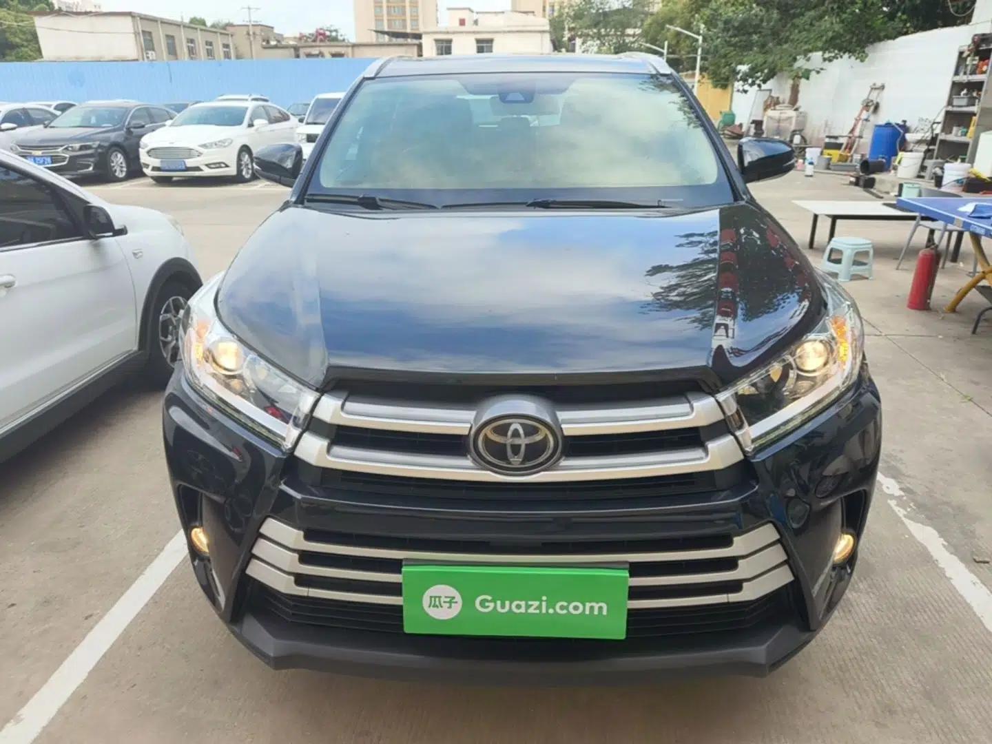 Toyota Highlander 2018 2.0T Four-Wheel Drive Luxury Version 7 Seats China VI Standard — миниатюра 2