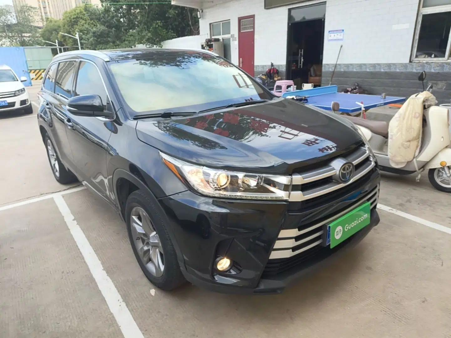 Toyota Highlander 2018 2.0T Four-Wheel Drive Luxury Version 7 Seats China VI Standard — миниатюра 3