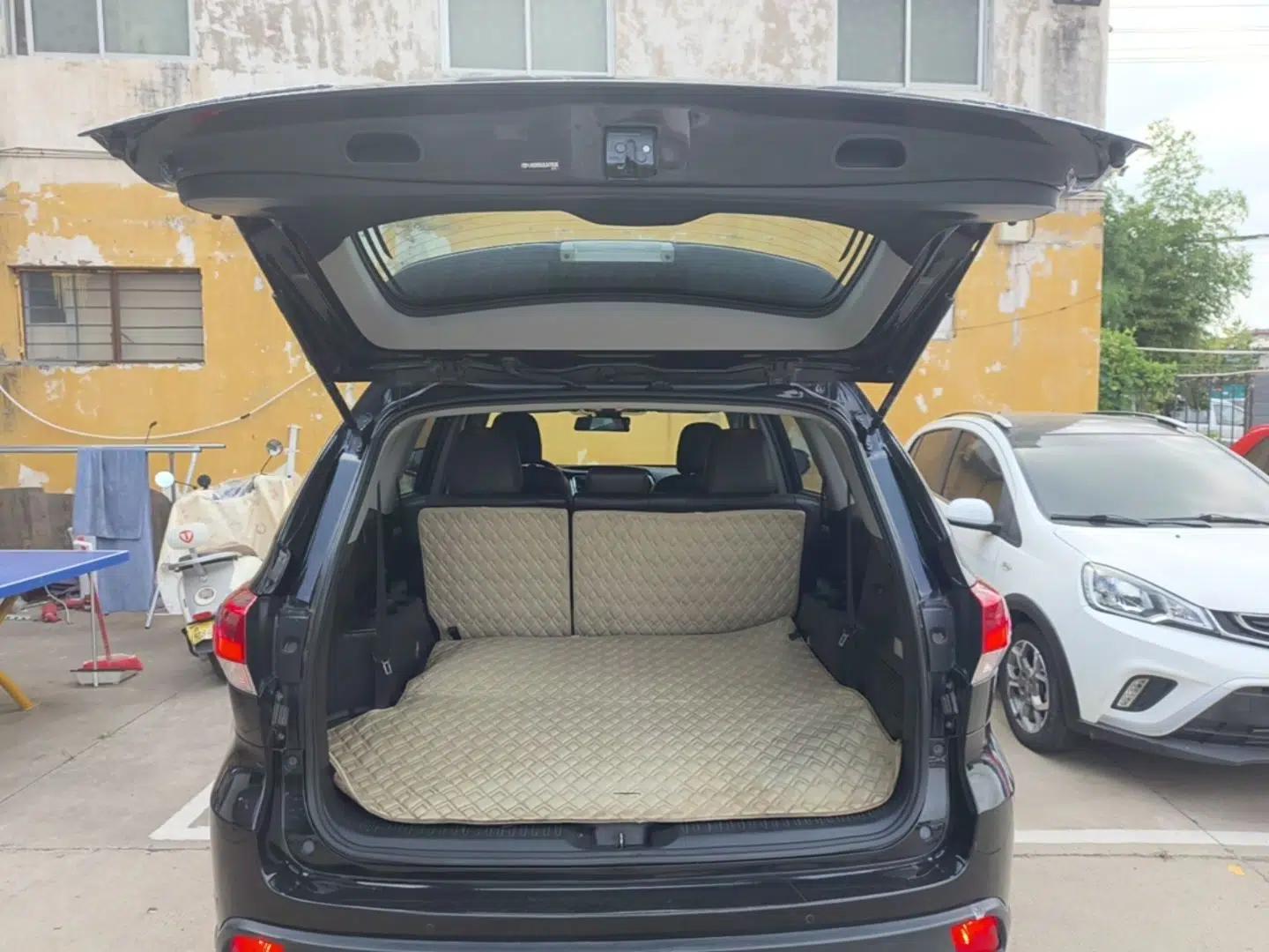 Toyota Highlander 2018 2.0T Four-Wheel Drive Luxury Version 7 Seats China VI Standard — миниатюра 22