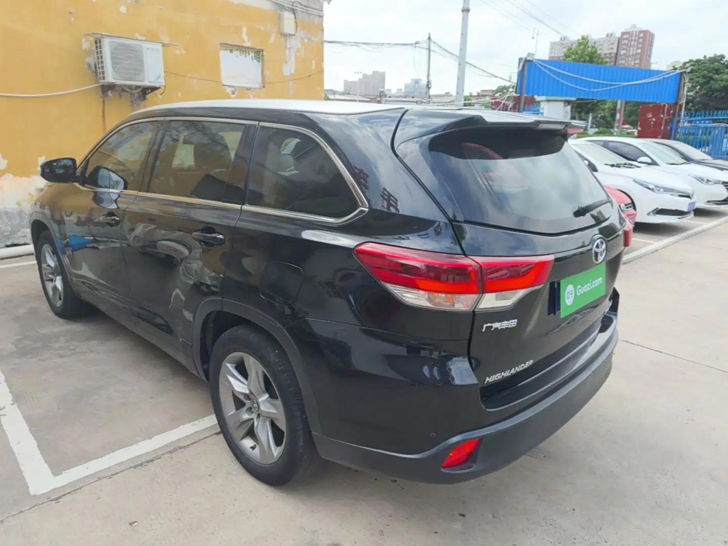 Toyota Highlander 2018 2.0T Four-Wheel Drive Luxury Version 7 Seats China VI Standard — миниатюра 4