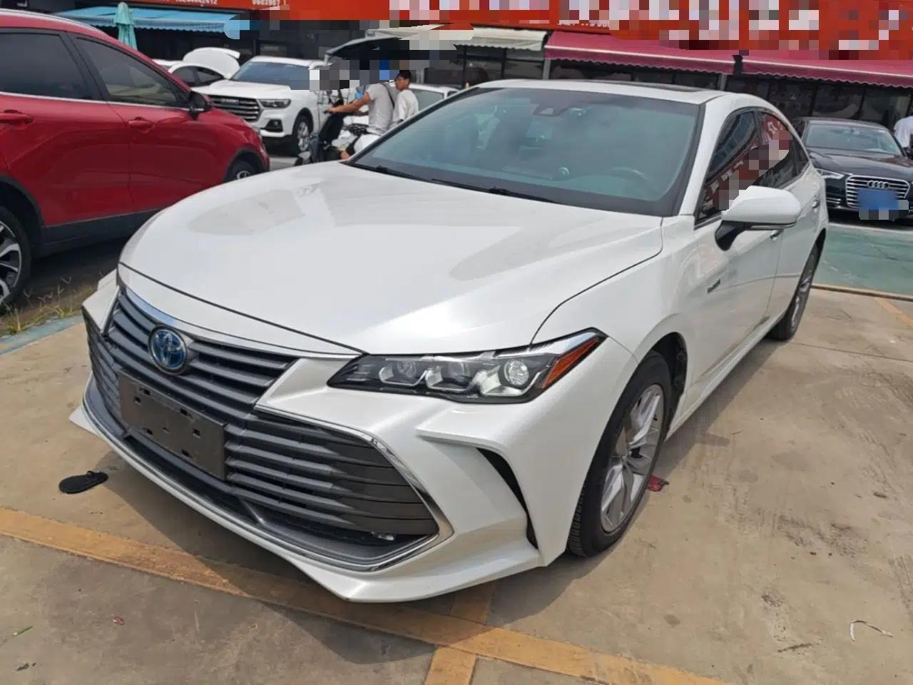 Toyota Avalon 2019 Dual-Engine 2.5L Luxury Edition China VI Standard — миниатюра 1