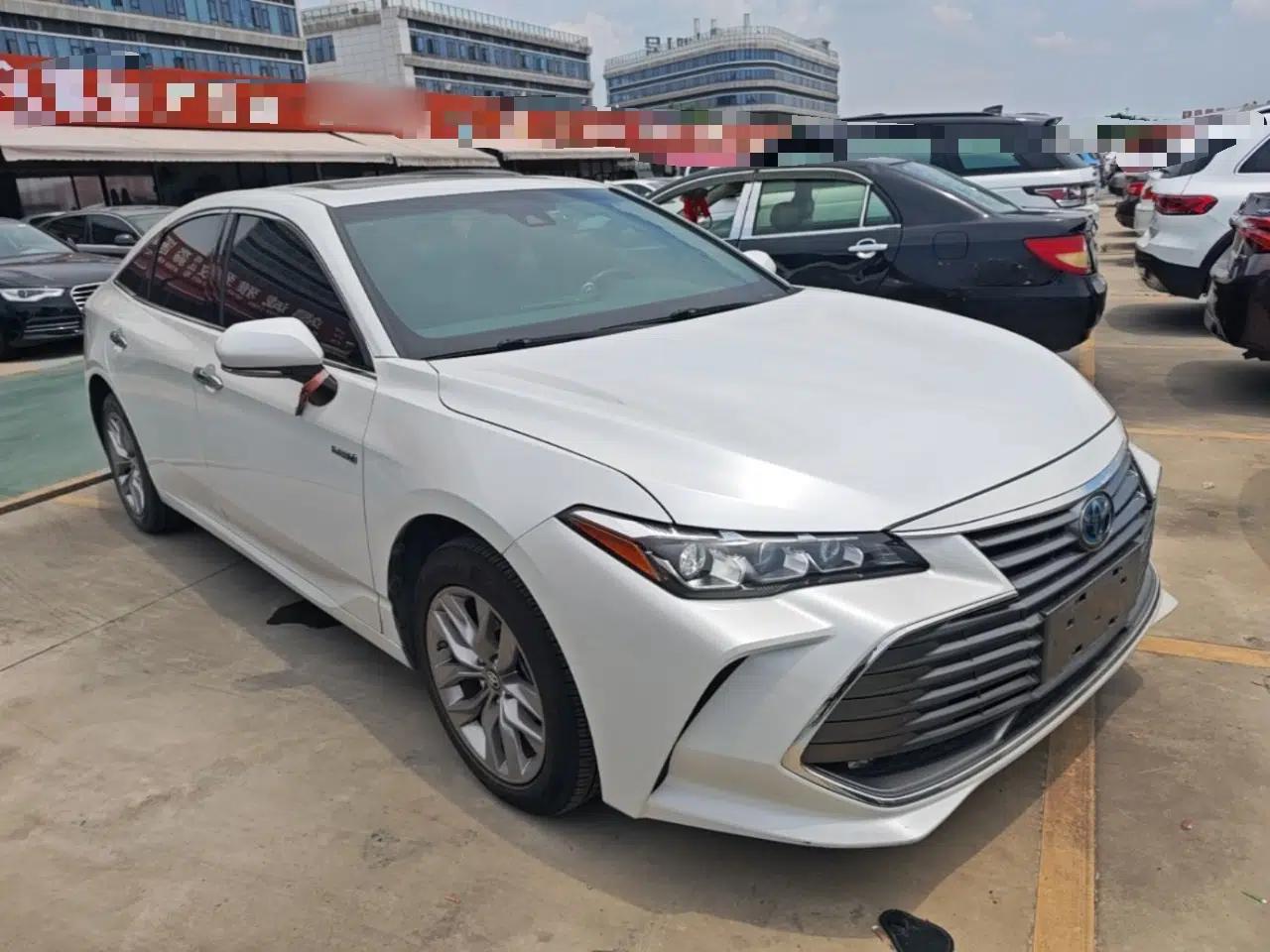 Toyota Avalon 2019 Dual-Engine 2.5L Luxury Edition China VI Standard — миниатюра 3