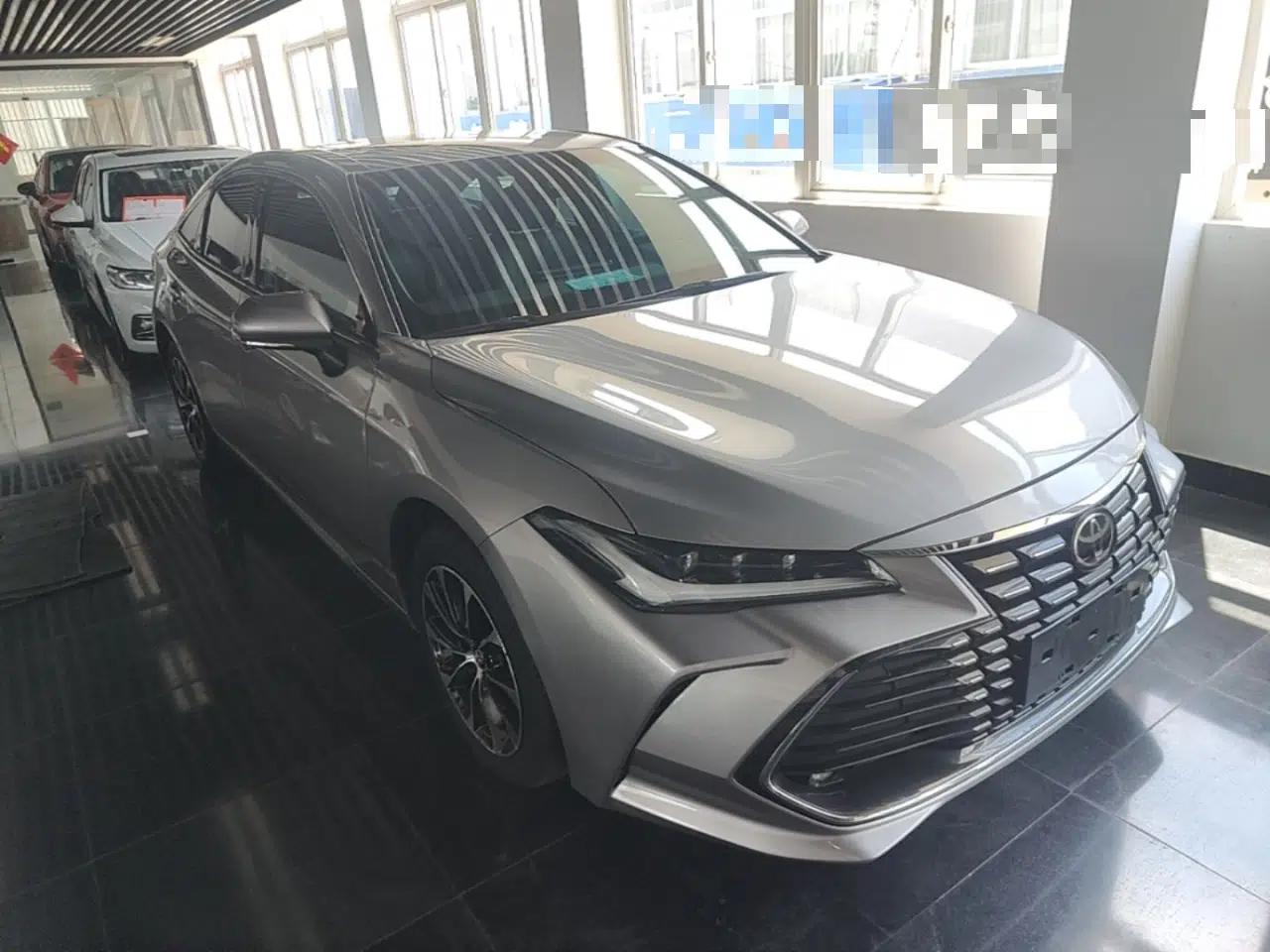 Toyota Avalon 2022 2.0L Luxury Edition — миниатюра 3