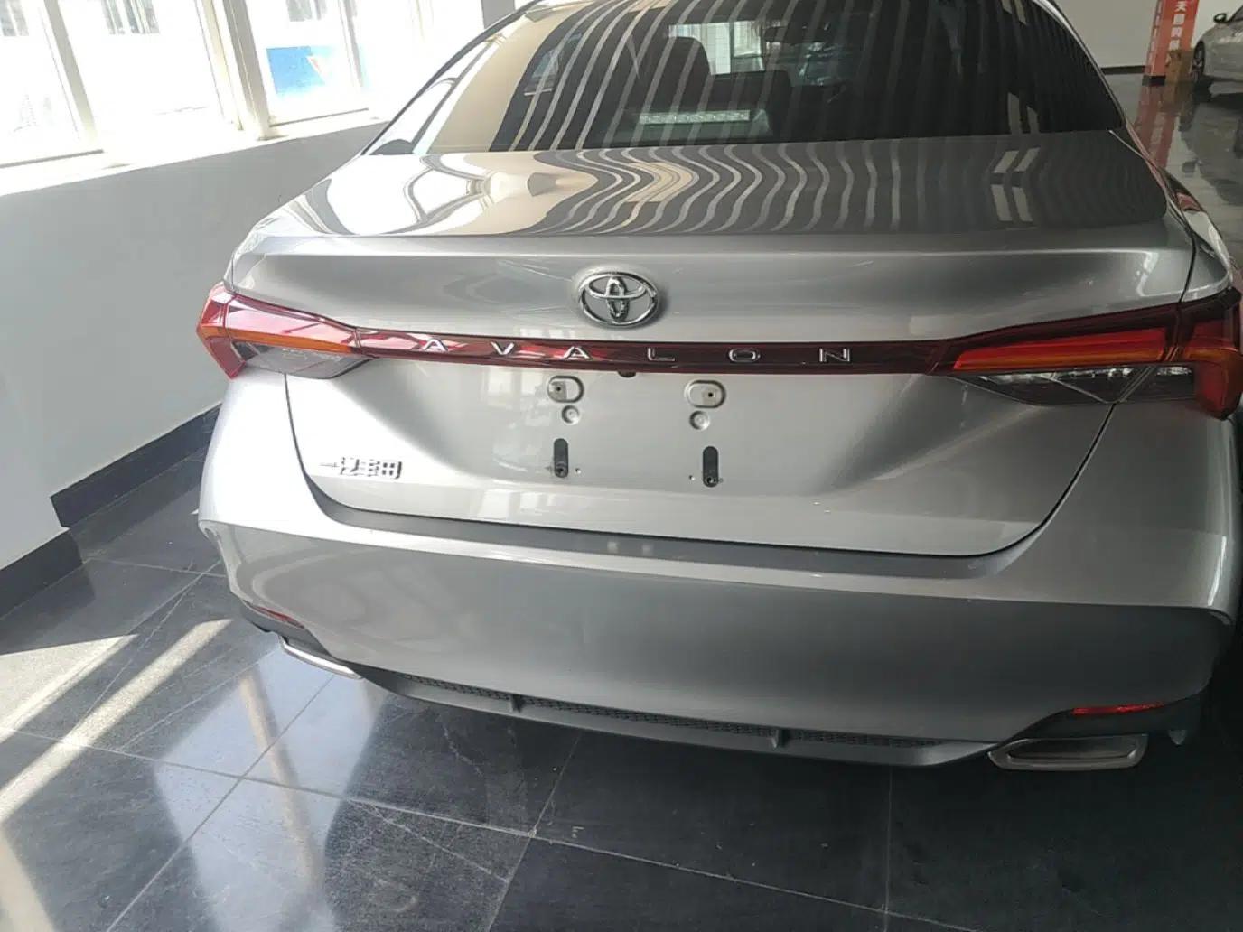 Toyota Avalon 2022 2.0L Luxury Edition — миниатюра 5