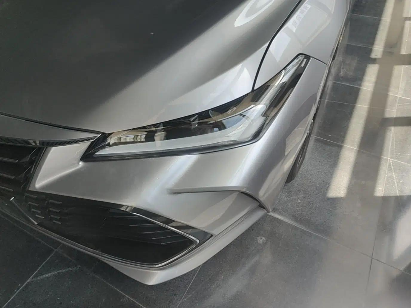 Toyota Avalon 2022 2.0L Luxury Edition — миниатюра 8