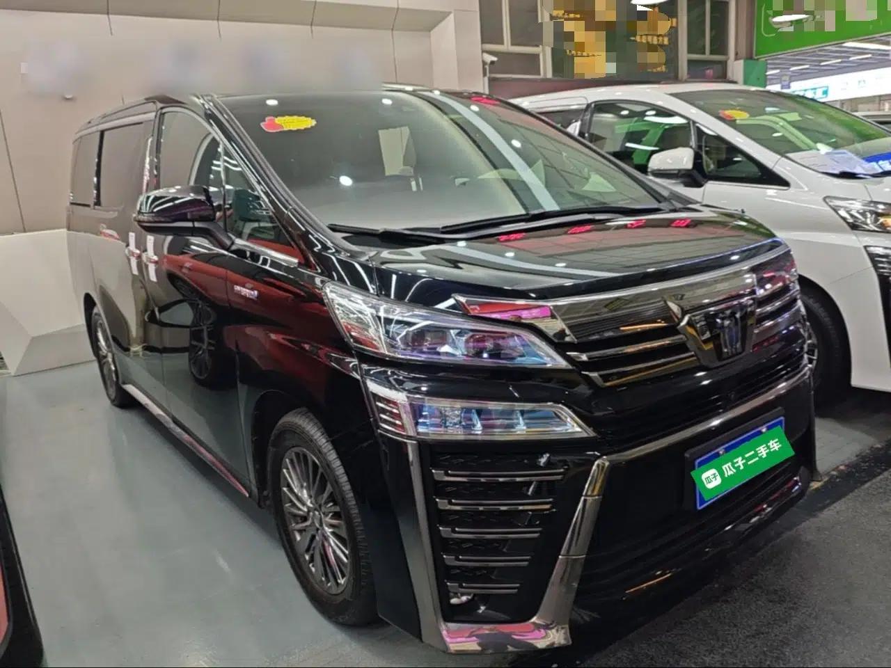 Toyota Vellfire 2021 Crown Dual-Engine 2.5L HV Prestige Edition — миниатюра 3