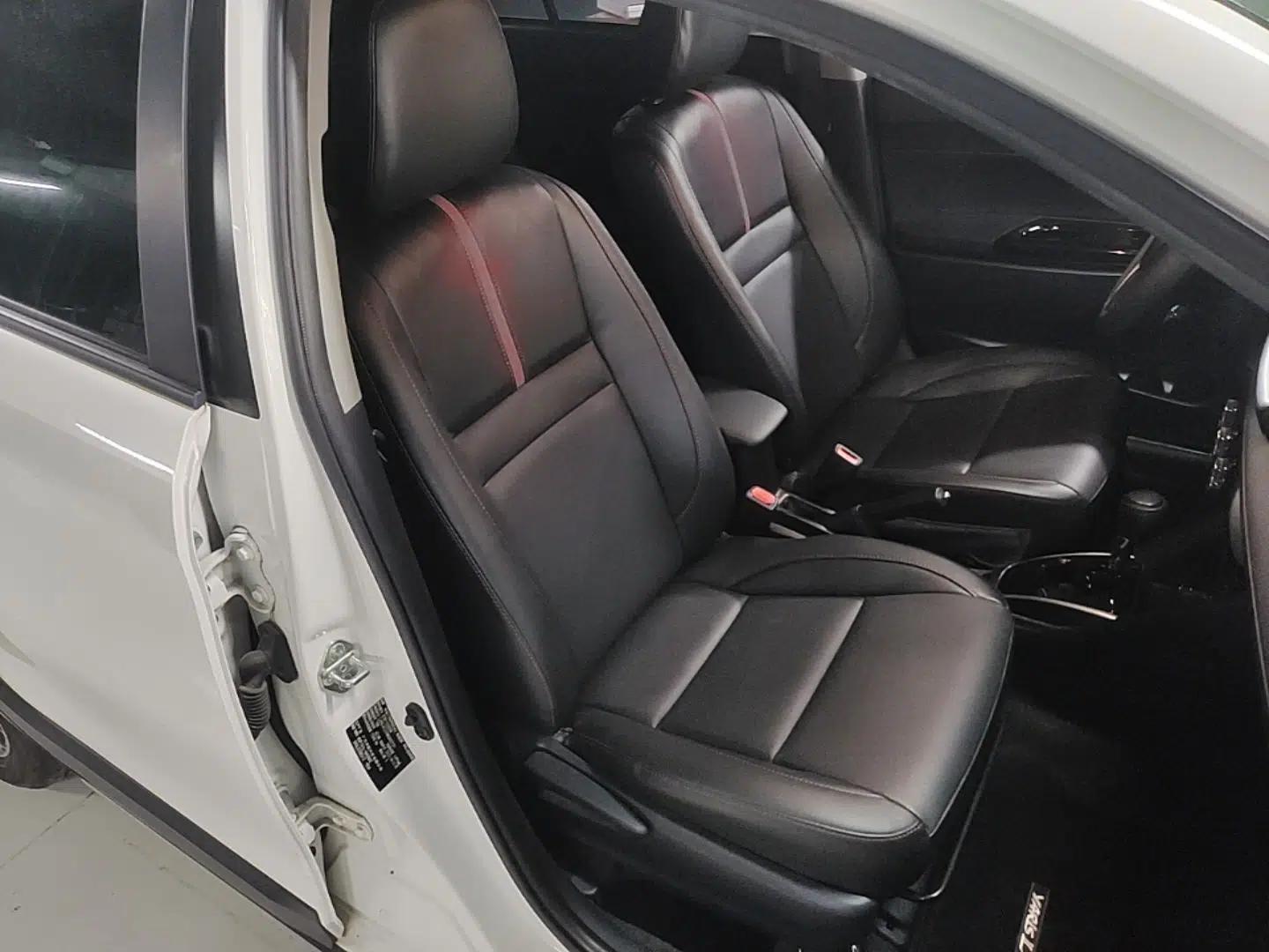 Toyota YARiS L Zhi Xuan 2022 1.5L CVT Luxury PLUS Edition — миниатюра 19