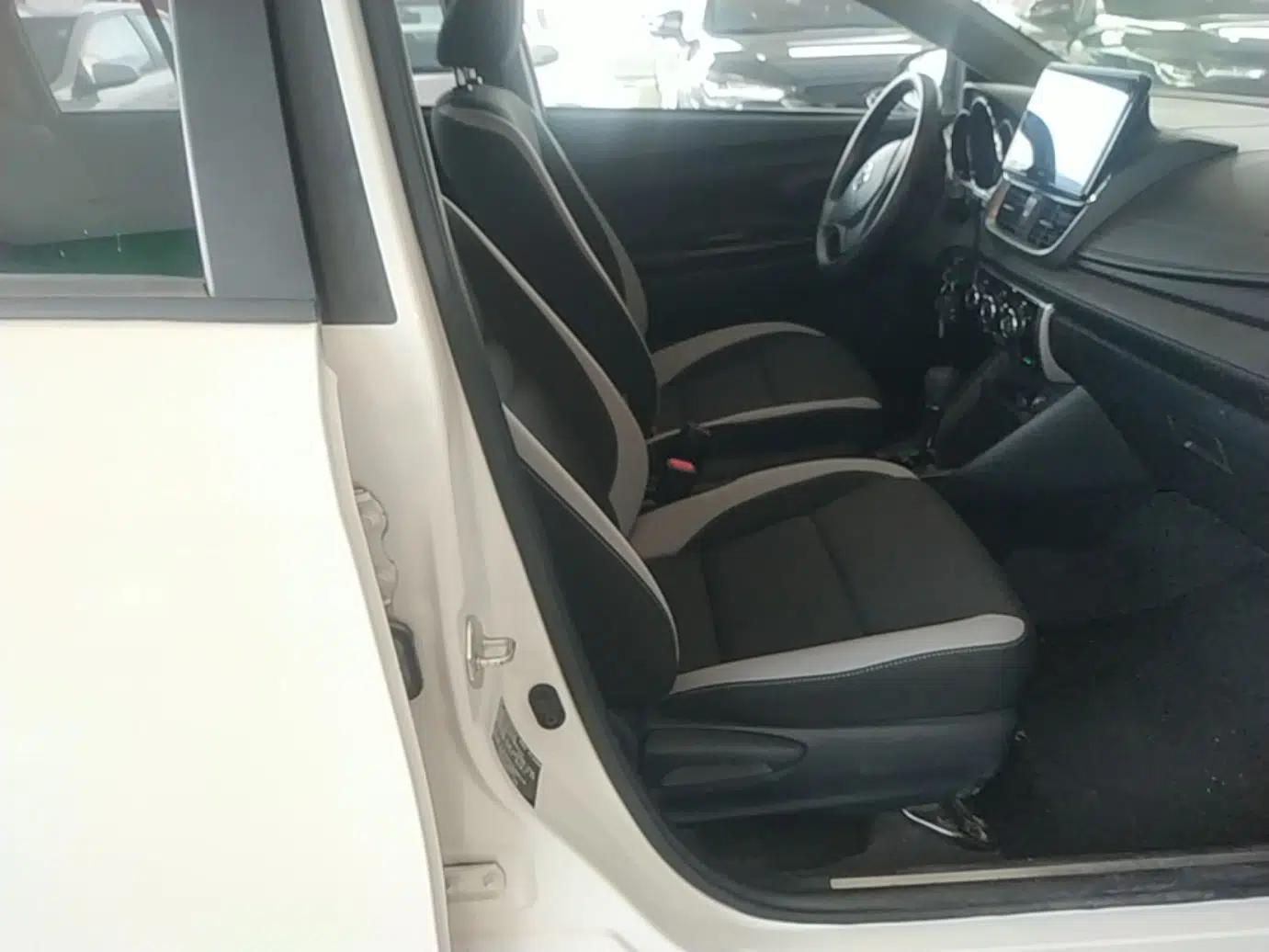 Toyota YARiS L Zhi Xuan 2021 X-Trail 1.5L CVT Leading Edition — миниатюра 19