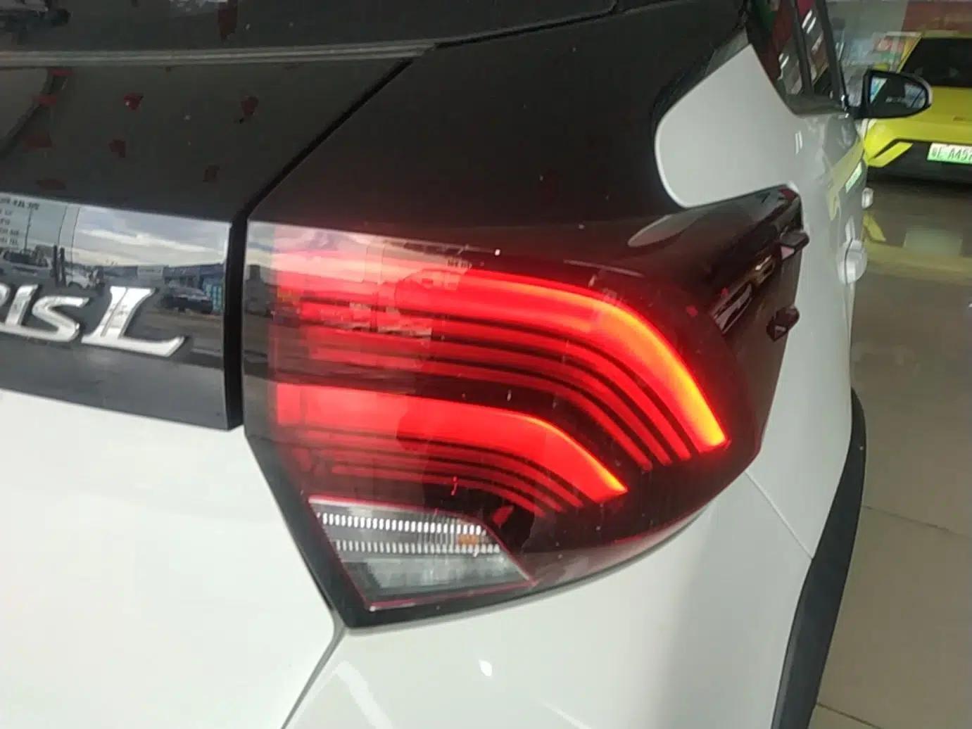 Toyota YARiS L Zhi Xuan 2021 X-Trail 1.5L CVT Leading Edition — миниатюра 9