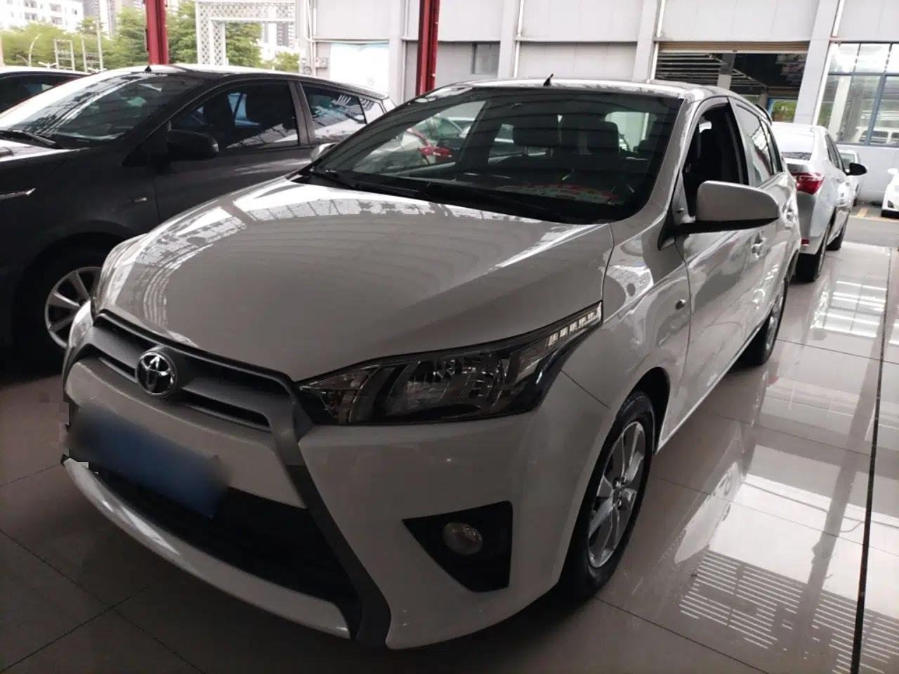 Toyota YARiS L Zhi Xuan 2015 1.5G Automatic Xuan Dong Sunroof Special Edition — миниатюра 1