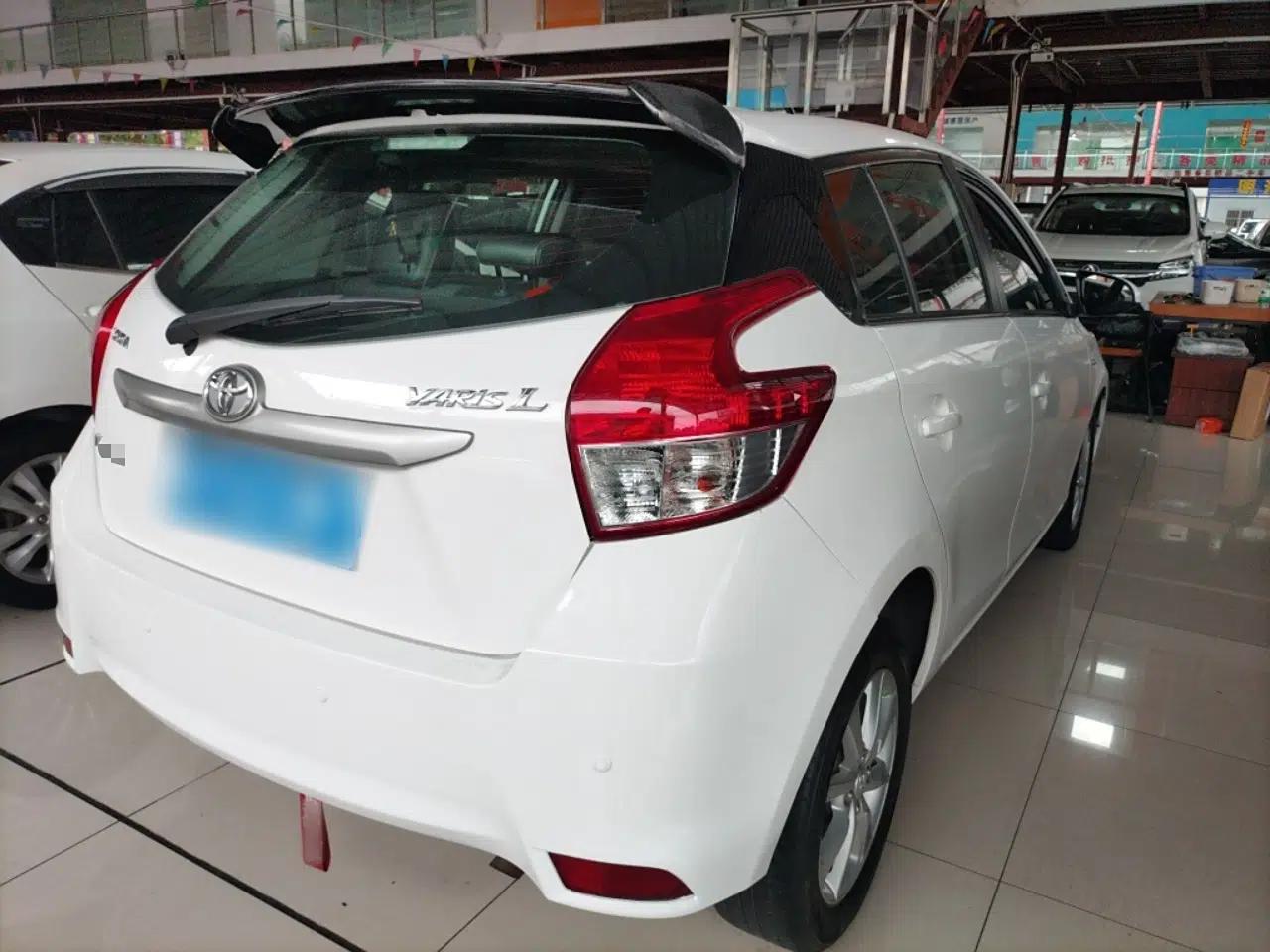 Toyota YARiS L Zhi Xuan 2015 1.5G Automatic Xuan Dong Sunroof Special Edition — миниатюра 5