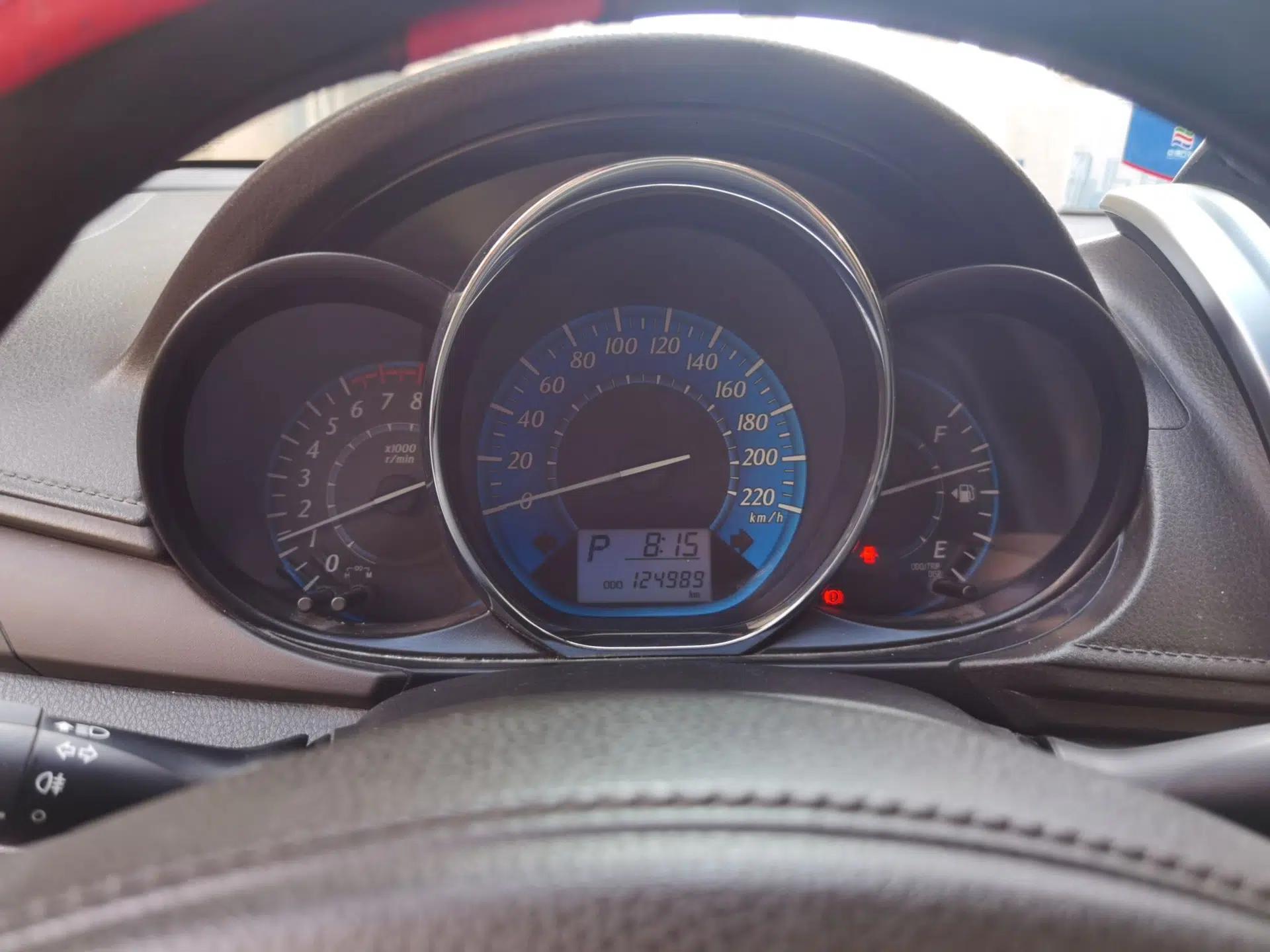Toyota YARiS L Zhi Xuan 2014 1.3E Automatic Charm Edition — миниатюра 11
