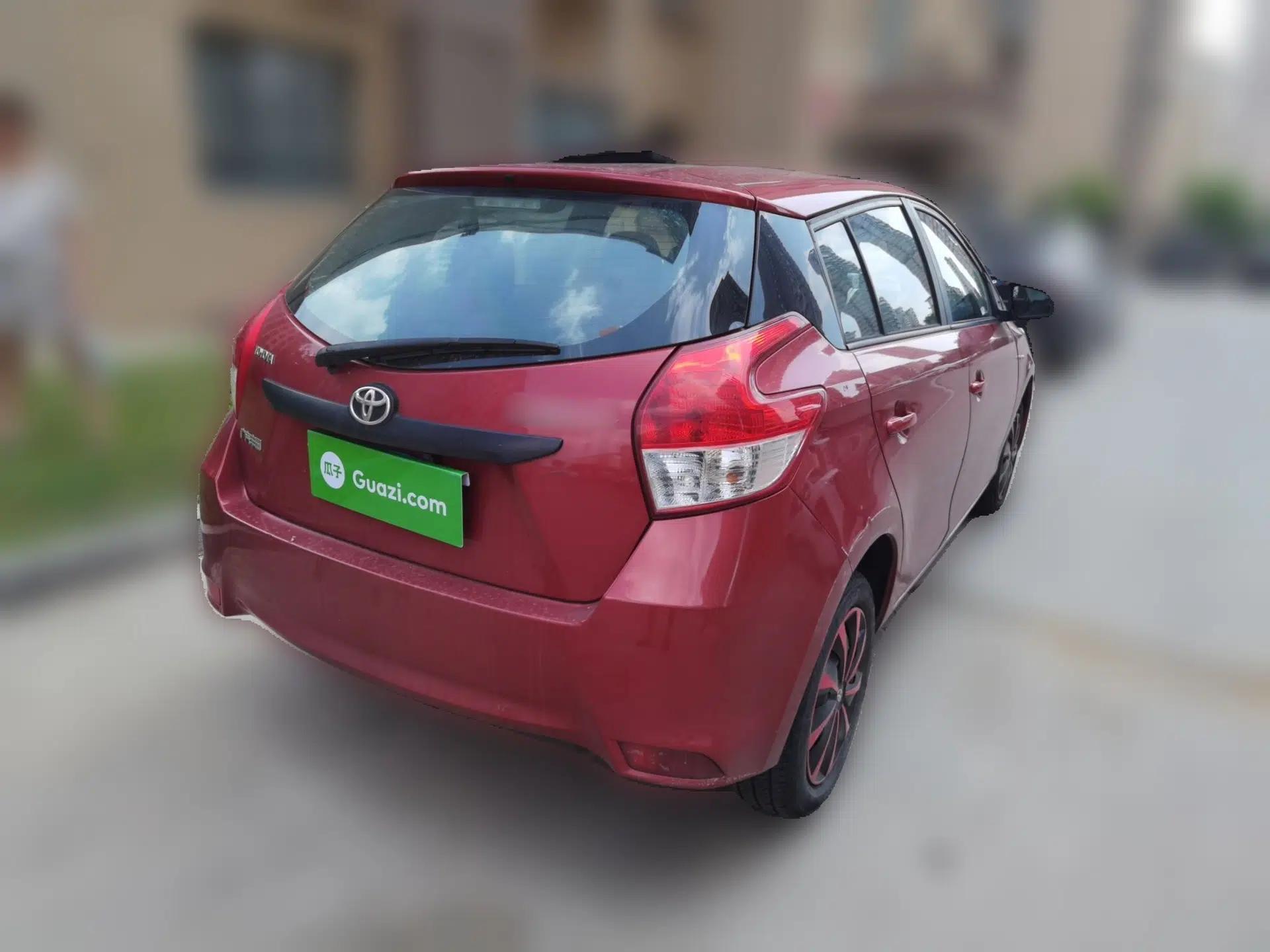 Toyota YARiS L Zhi Xuan 2014 1.3E Automatic Charm Edition — миниатюра 6