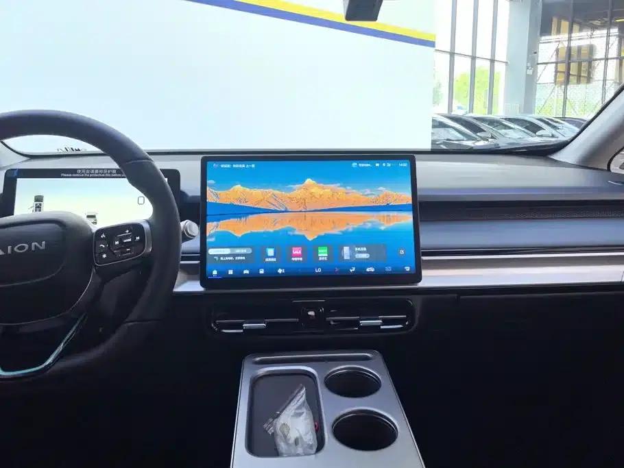 AION Y 2025 Plus 510 Smart Edition — миниатюра 13