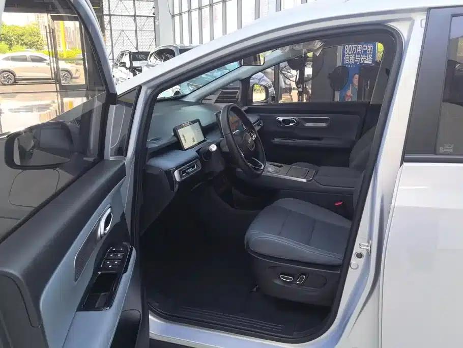 AION Y 2025 Plus 510 Smart Edition — миниатюра 9