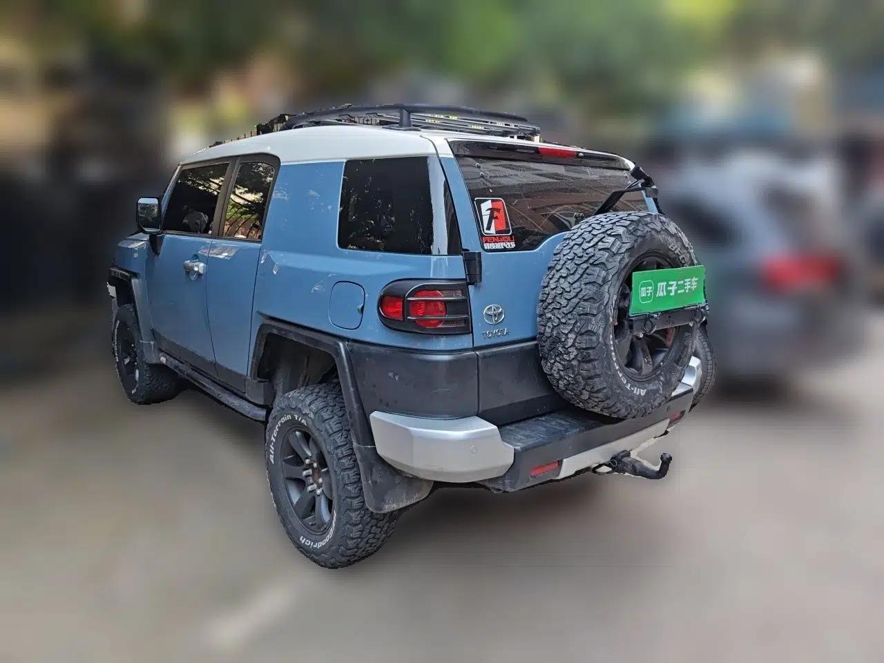 Toyota FJ Cruiser 2019 Toyota FJ Cruiser, 4.0-liter engine, five seats, gasoline, automatic transmission. — миниатюра 4