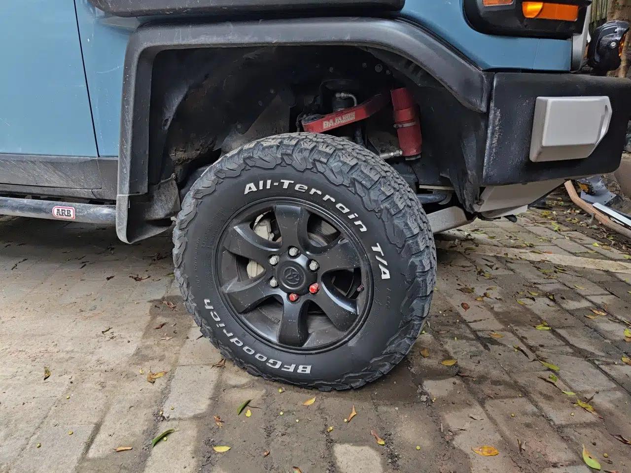 Toyota FJ Cruiser 2019 Toyota FJ Cruiser, 4.0-liter engine, five seats, gasoline, automatic transmission. — миниатюра 8