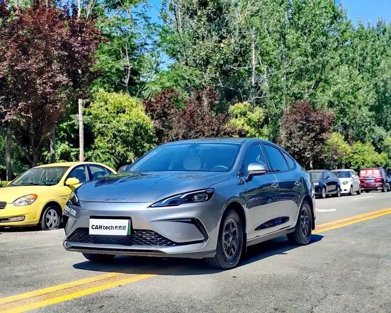 Seal 05DM 2025 Intelligent Driving Edition DM-i 55KM Luxury Model — миниатюра 1
