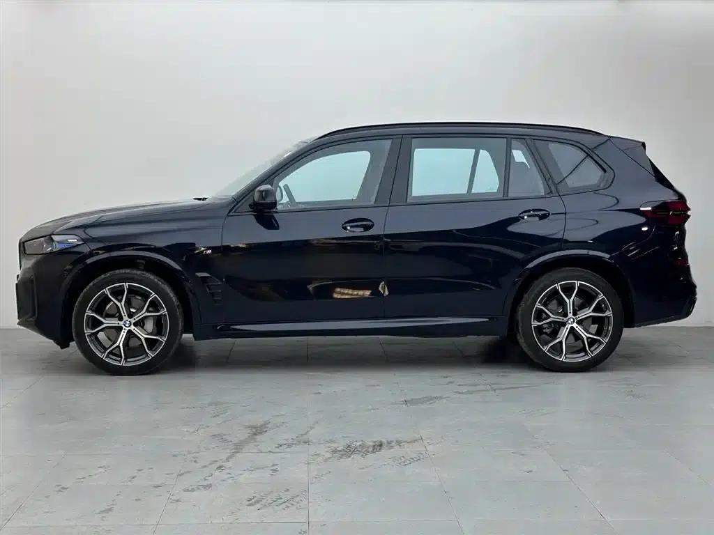 BMW X5 2025 xDrive 30Li M Sport Shadow Edition — миниатюра 3