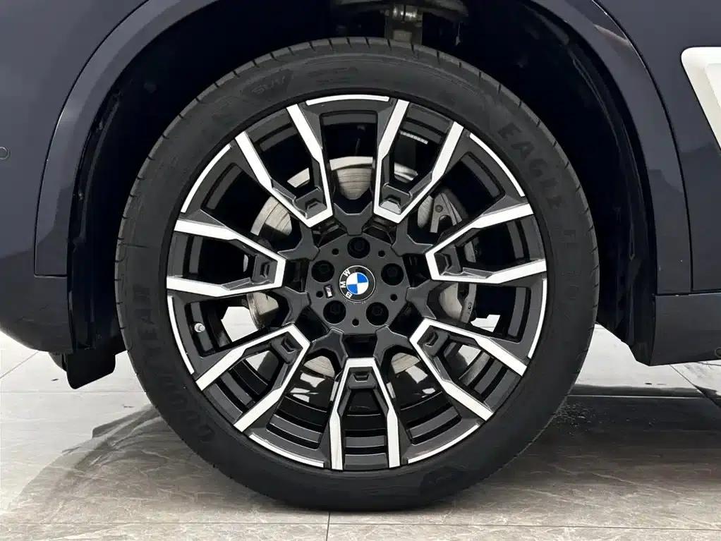 2023 BMW X5 xDrive 40Li M Sport Package — миниатюра 19