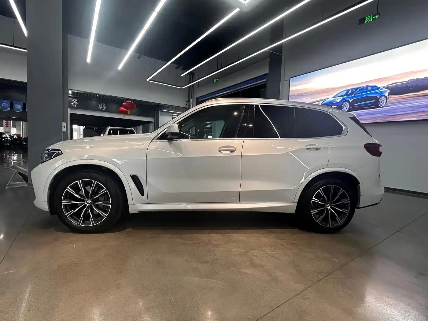 2020 BMW X5 xDrive40i M Sport Package (Imported) — миниатюра 3
