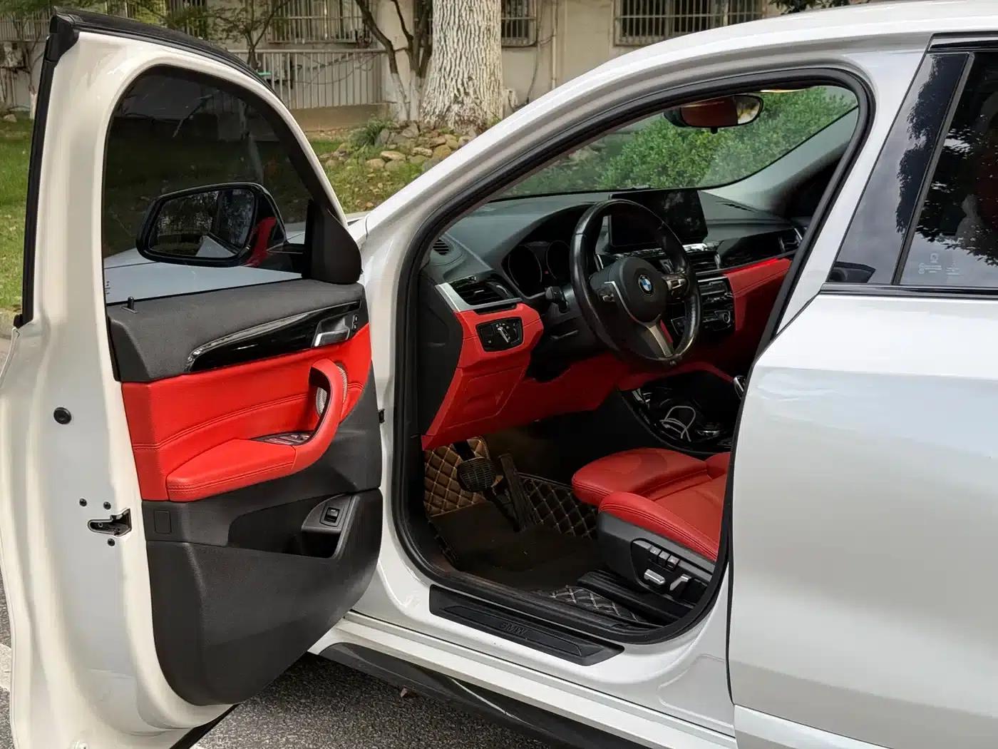 BMW X2 2022 sDrive25i M Sport Package — миниатюра 13