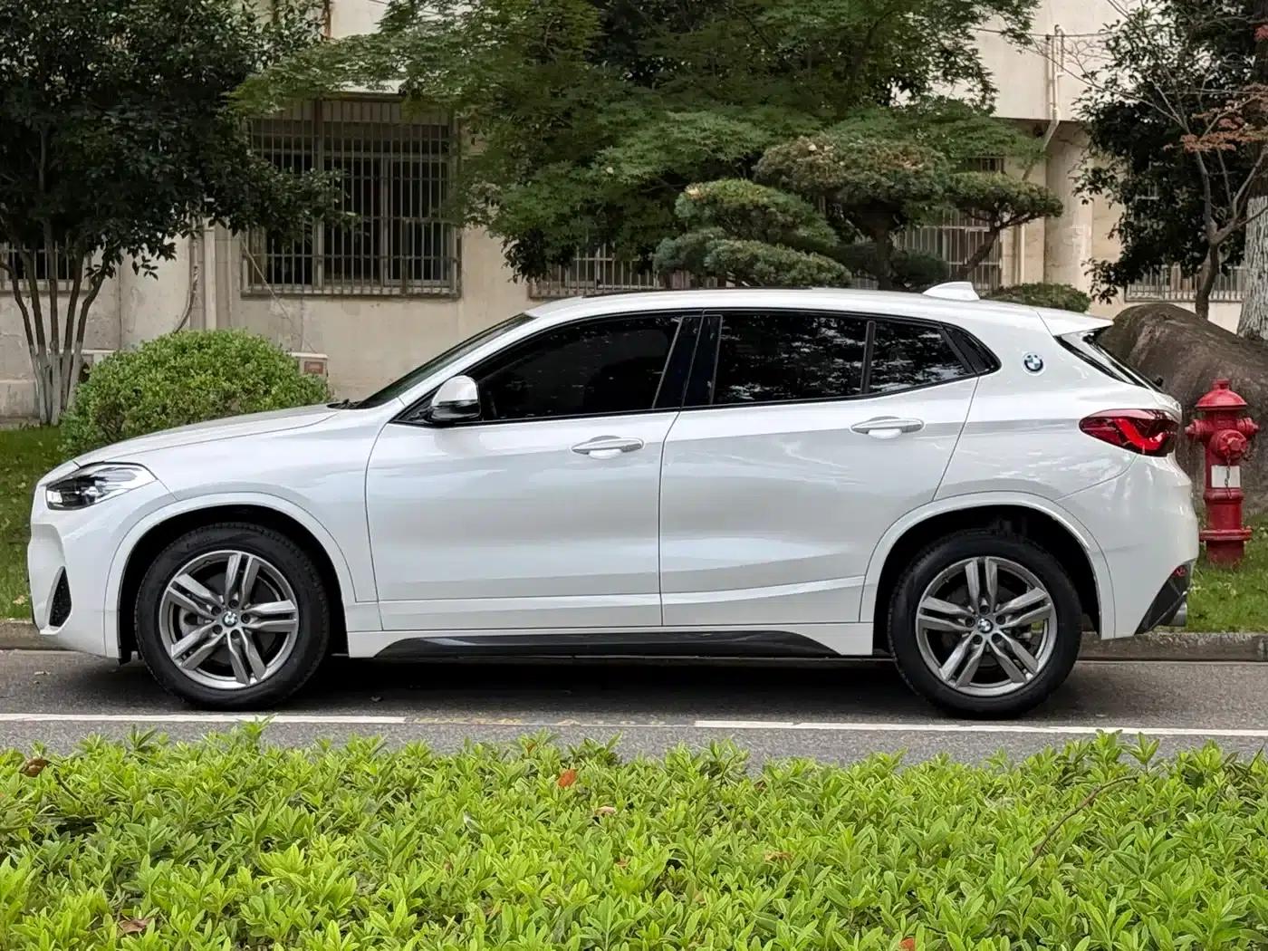 BMW X2 2022 sDrive25i M Sport Package — миниатюра 3