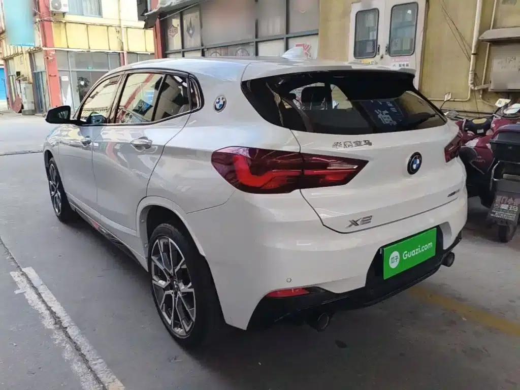 2021 BMW X2 Facelift sDrive25i M Sport Package — миниатюра 5