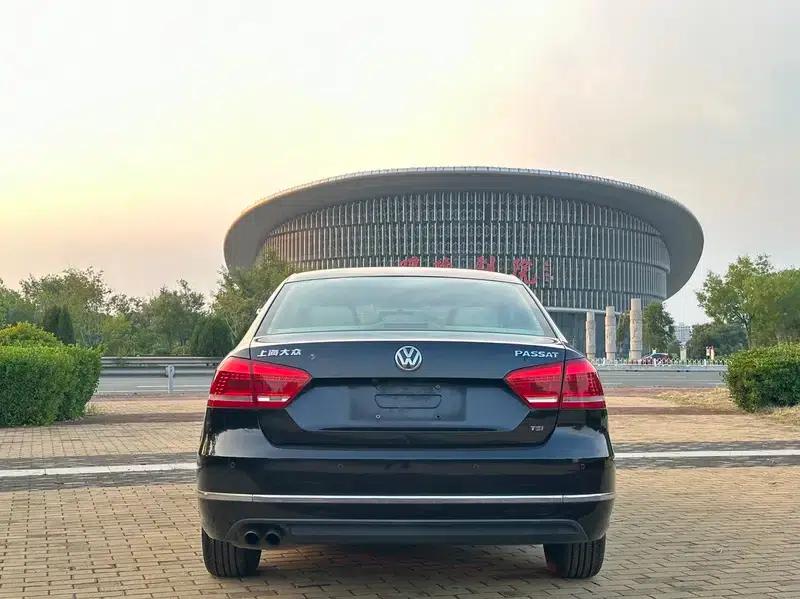 2013 Passat 1.8TSI DSG Premium Edition — миниатюра 5