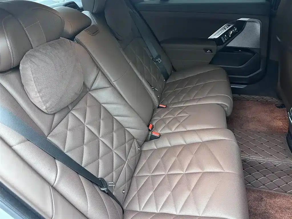 BMW i7 2023 eDrive50L Leading M Sport Package — миниатюра 10