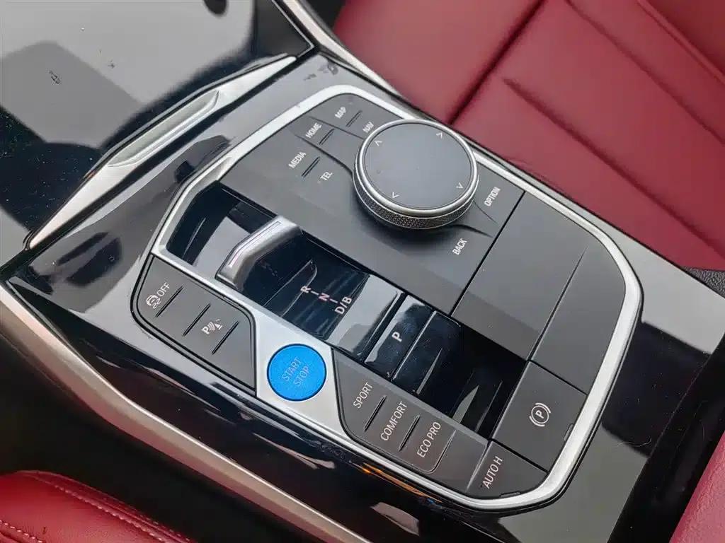 BMW i4 2023 eDrive35 — миниатюра 11