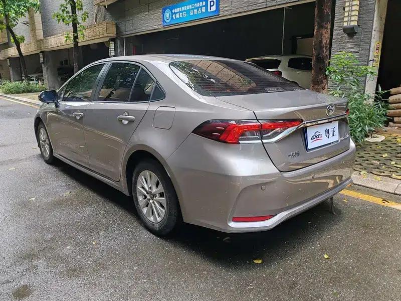 2021 Toyota Corolla 1.5L CVT Elite Edition — миниатюра 5