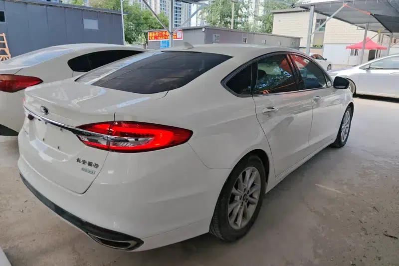 2017 Ford Mondeo EcoBoost 180 Fashion Edition — миниатюра 3