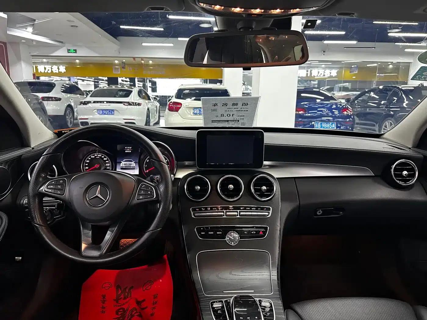 2018 Mercedes-Benz C-Class C 200 L Sport Edition — миниатюра 4