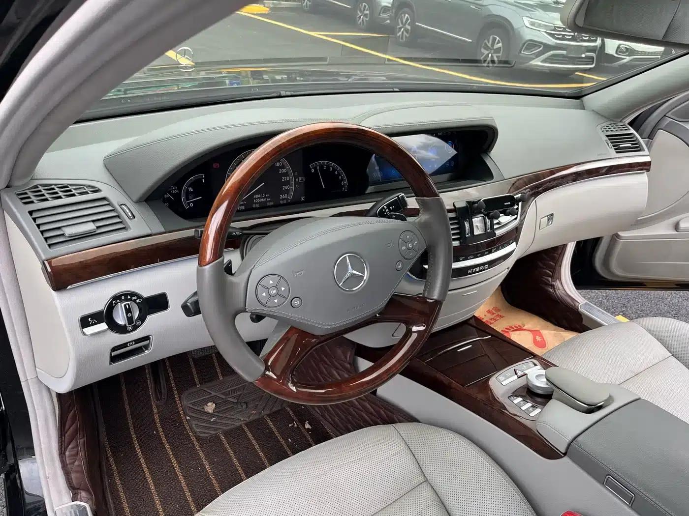 2010 Mercedes-Benz S-Class S 400 L HYBRID — миниатюра 9
