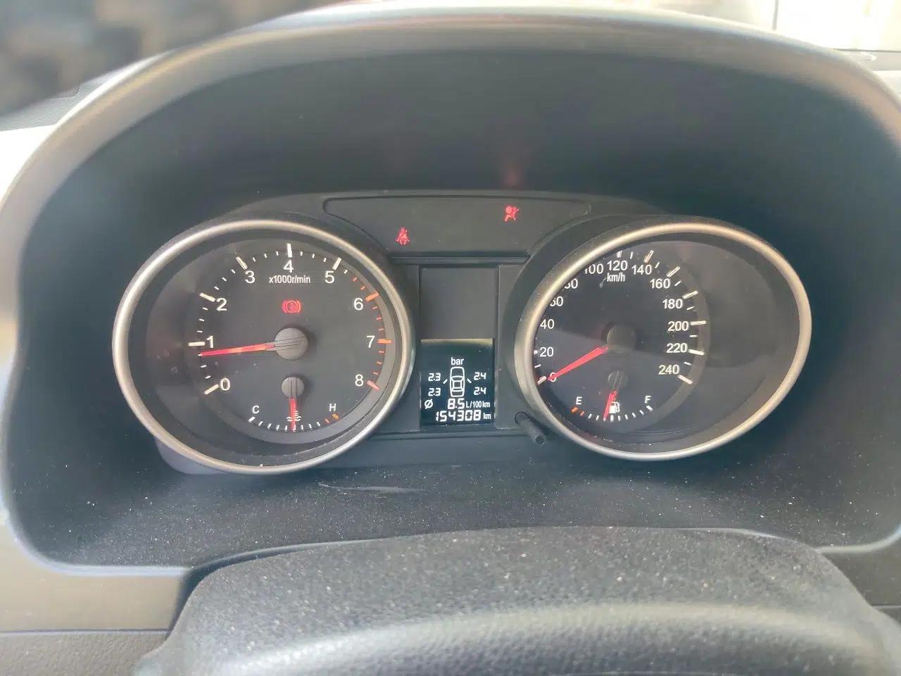 Haval H6 2012 1.5T Manual Two-Wheel Drive Elite Model — миниатюра 11