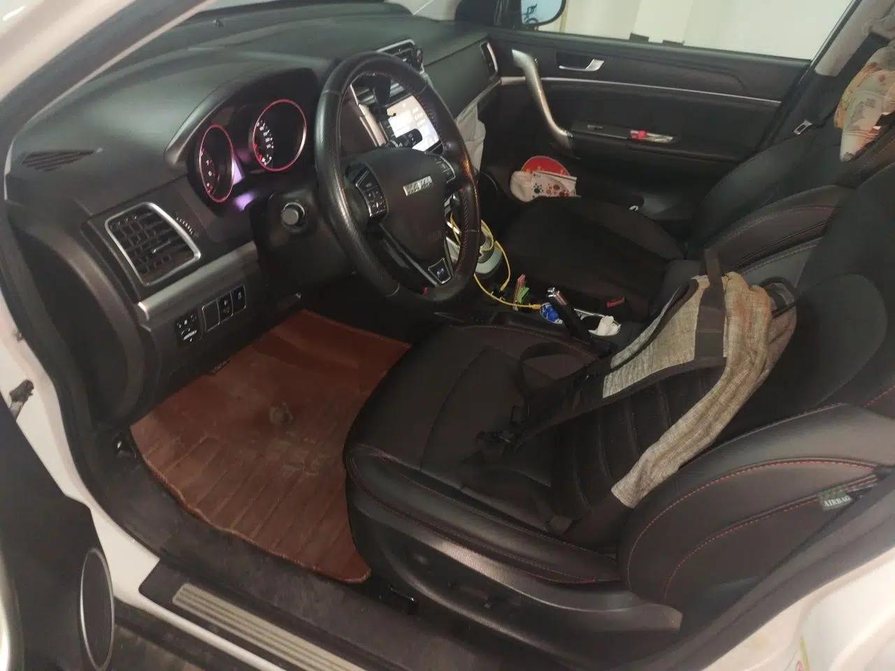 Haval H6 2017 Blue Label Sport Edition 1.5T Automatic Two-Wheel Drive Luxury Model — миниатюра 15