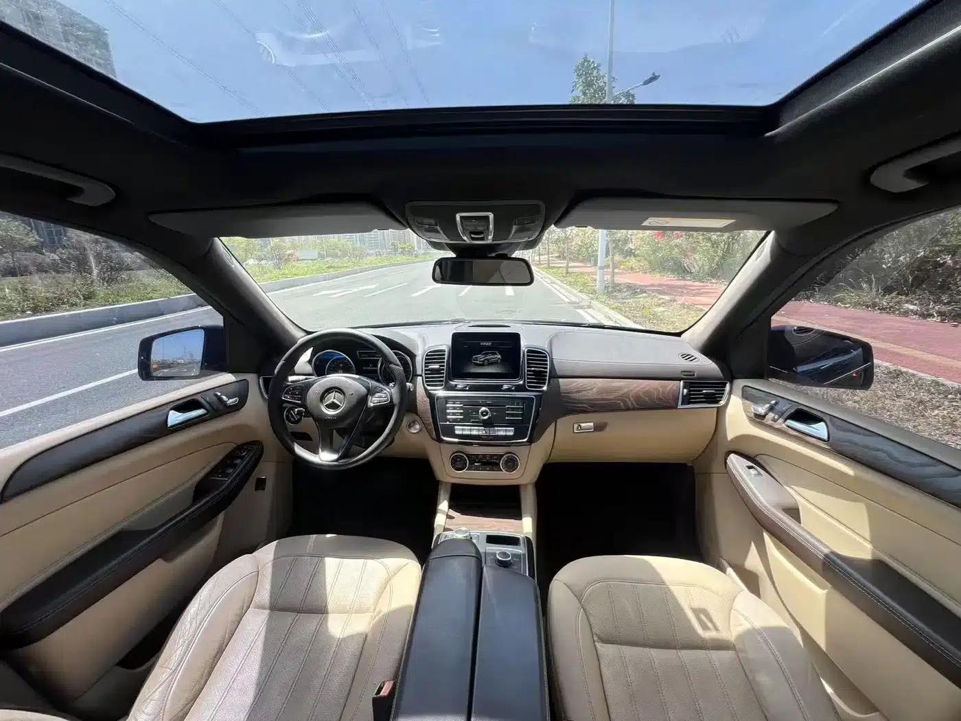 Imported Mercedes-Benz GLE 2016 GLE 320 4MATIC Luxury — миниатюра 7