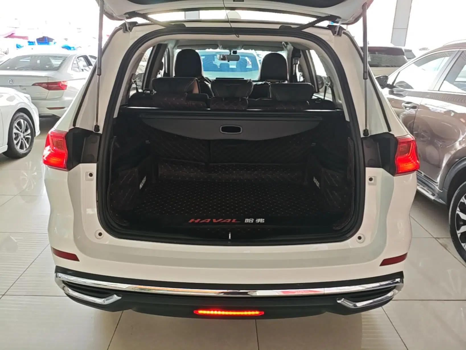 Haval M6 2023 PLUS 1.5T Manual Elite Smart Connectivity Model — миниатюра 22