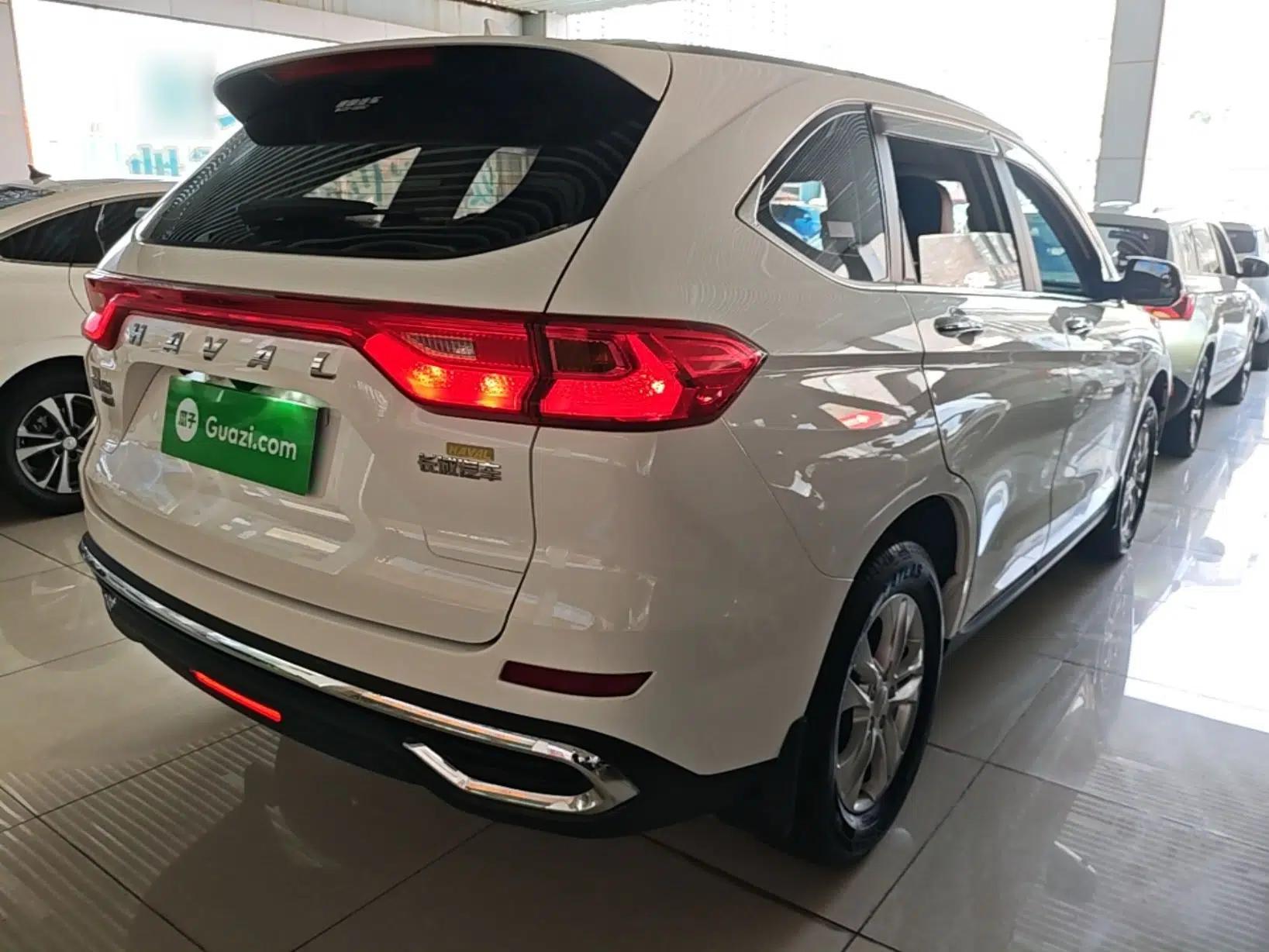 Haval M6 2023 PLUS 1.5T Manual Elite Smart Connectivity Model — миниатюра 6