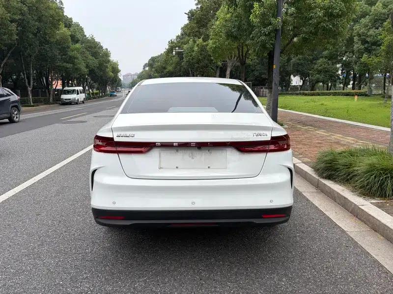 Geely Geometry G6 2024 Model 410KM Luxury Edition — миниатюра 5